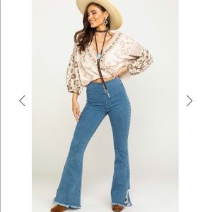 SHOW ME YOUR MUMU FLARE JEANS